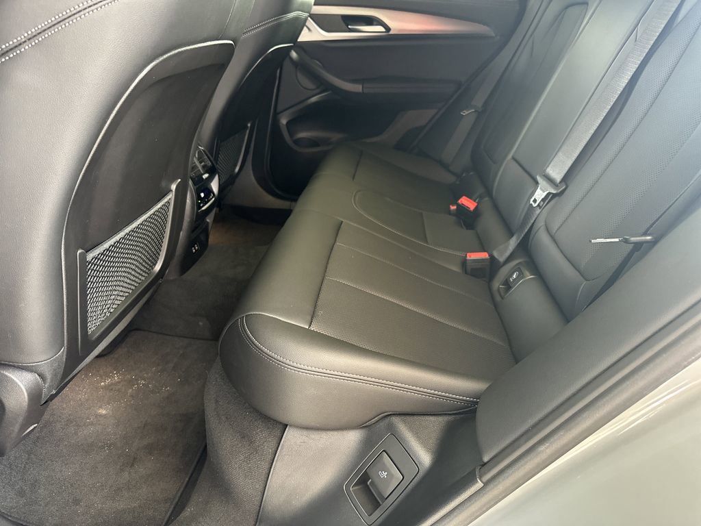 Used 2024 BMW X4 M40i w/ Premium Package image 31