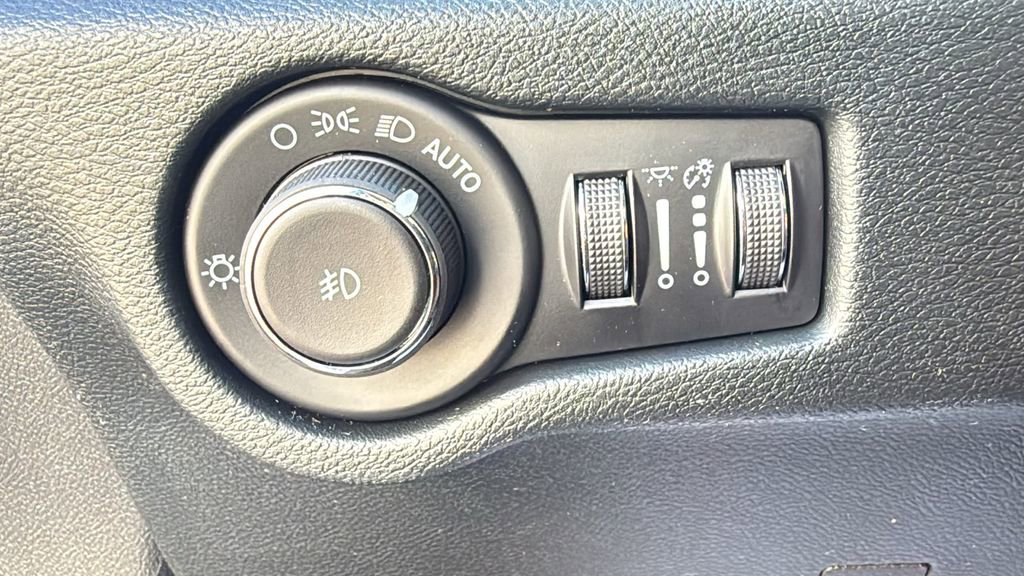 New 2026 Chrysler Pacifica Pinnacle image 20