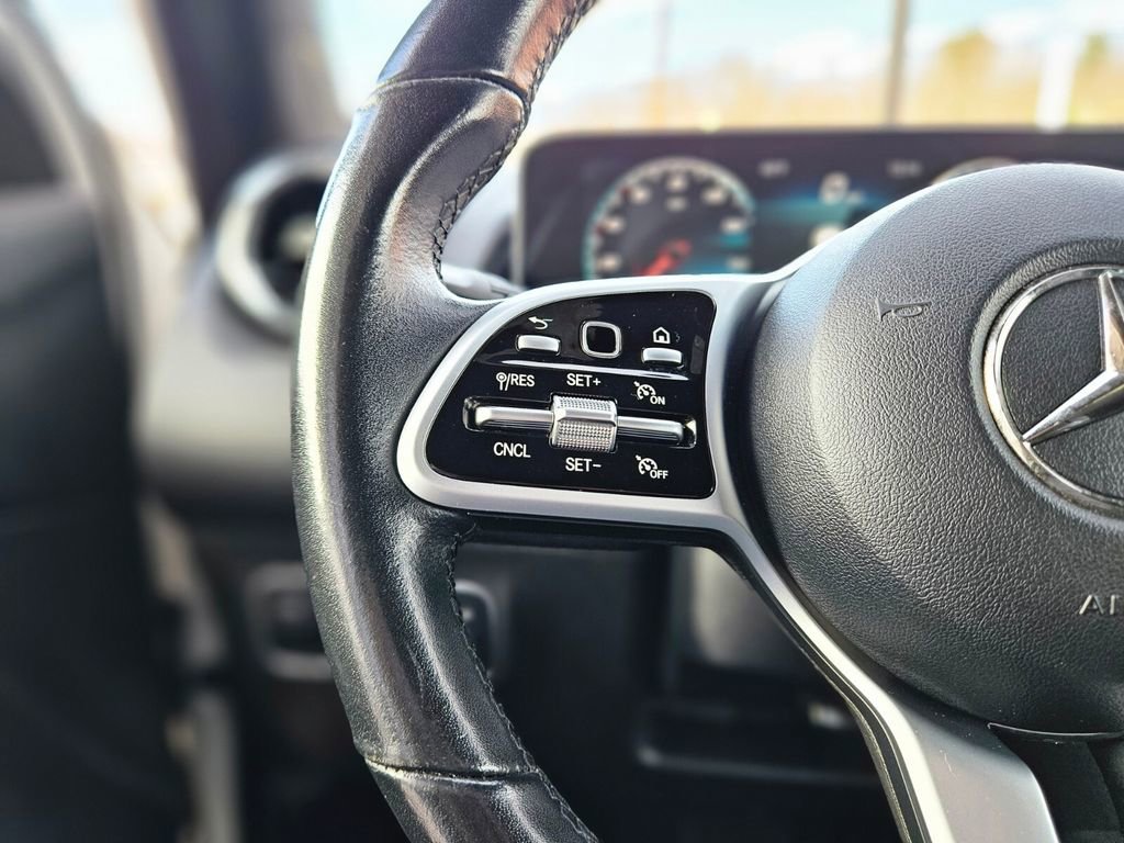 Certified 2021 Mercedes-Benz GLB 250 GLB 250 image 25