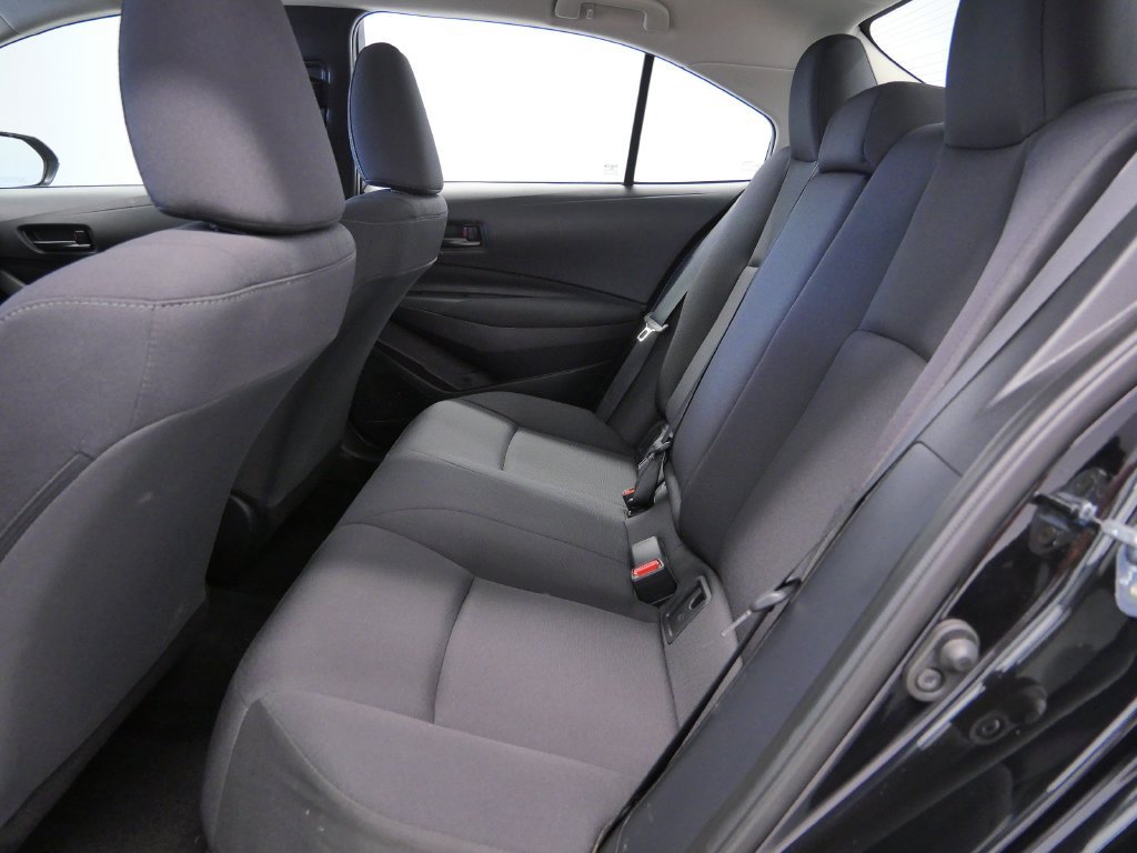 Used 2025 Toyota Corolla LE FWD image 14