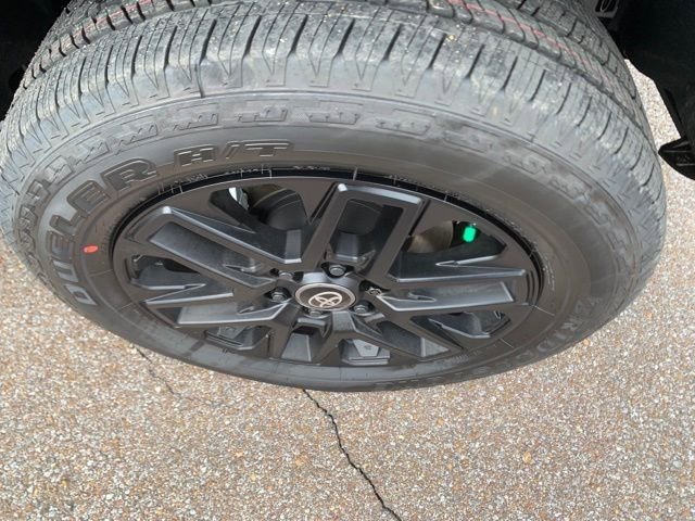 New 2026 Toyota Tundra Limited AWD/4WD image 10