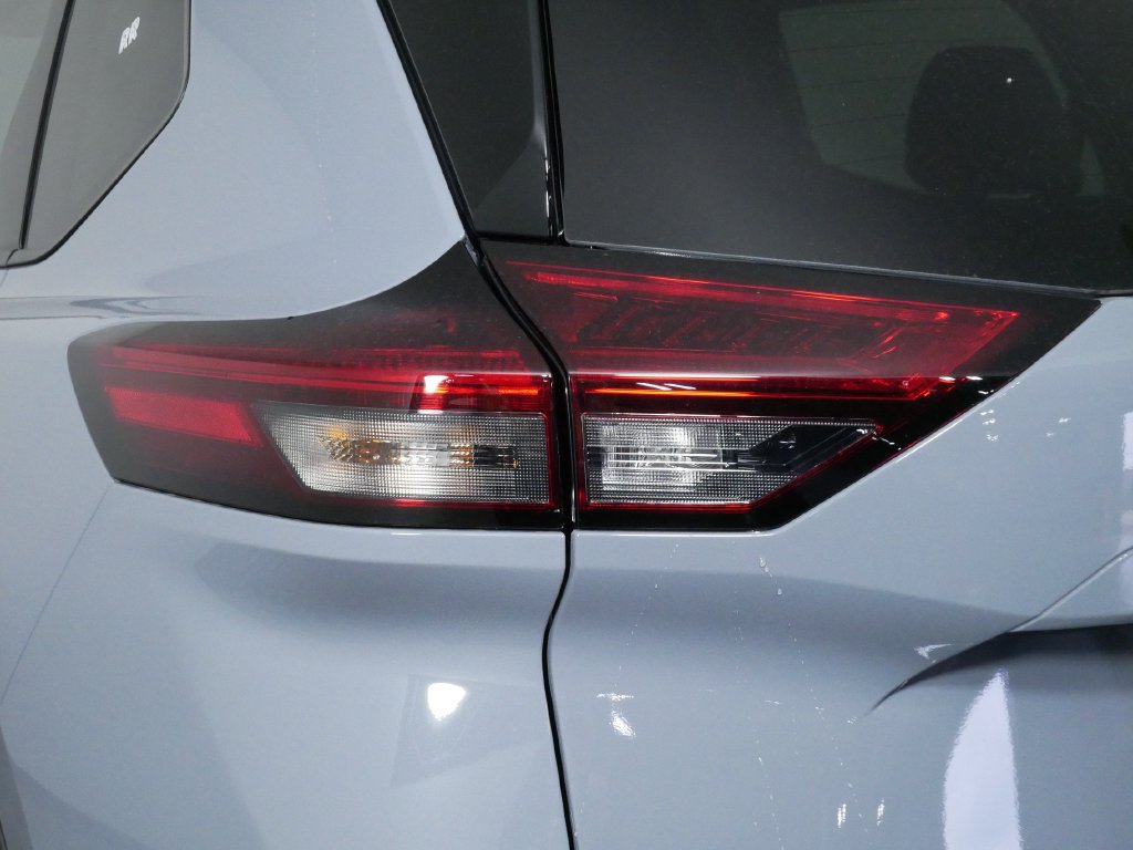 New 2026 Nissan Rogue Dark Armor AWD/4WD image 11