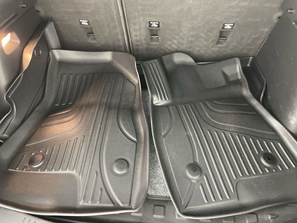 Used 2025 Buick Envista Sport Touring w/ Convenience II Package image 33