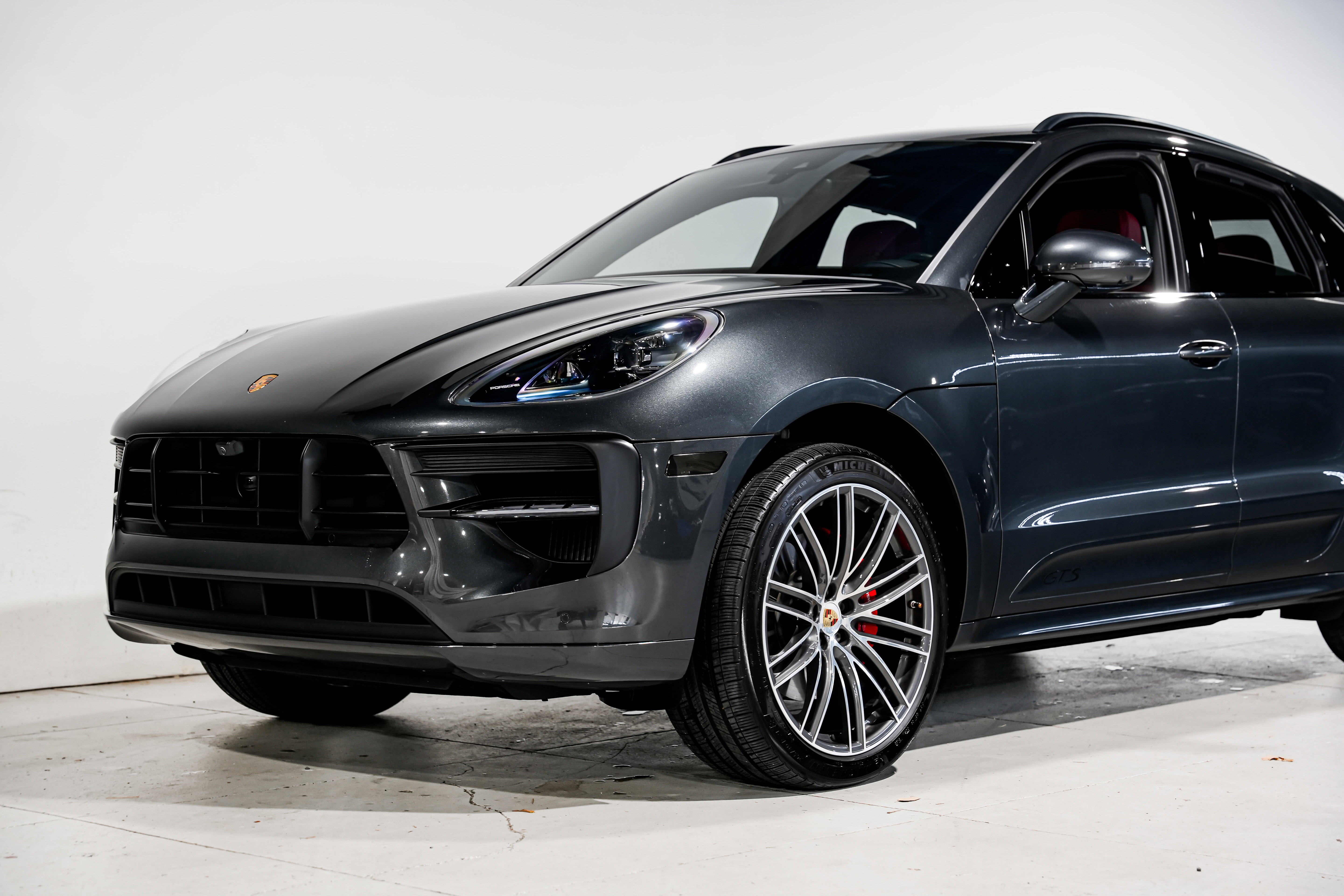 Used 2021 Porsche Macan GTS image 37