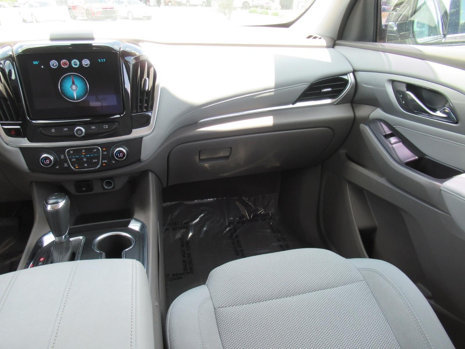 Used 2018 Chevrolet Traverse LT FWD image 14