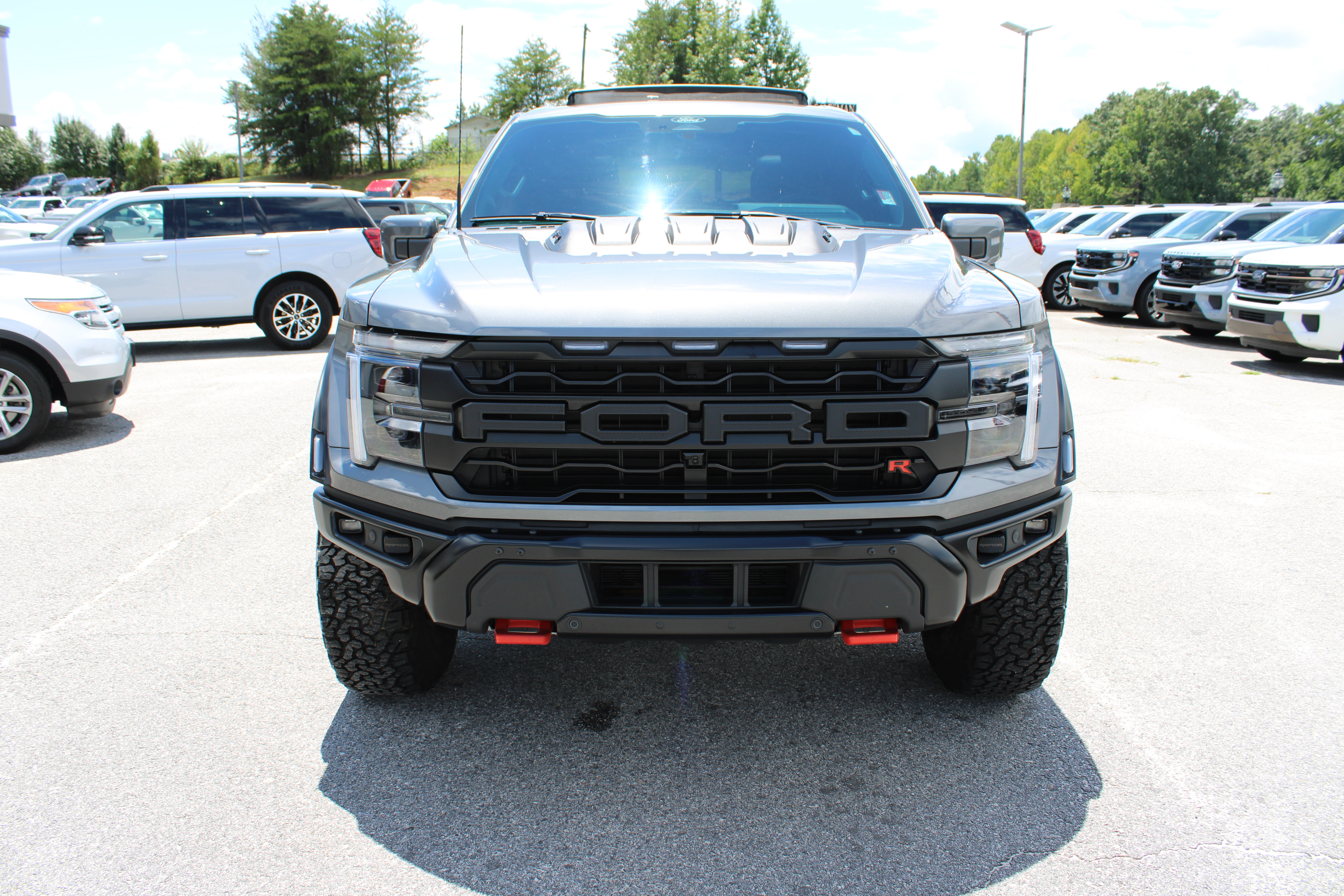 Used 2025 Ford F150 Raptor w/ Equipment Group 803A Raptor R AWD/4WD image 3