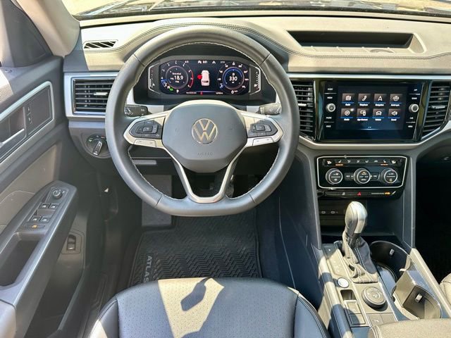 Used 2023 Volkswagen Atlas SE w/ Panoramic Sunroof Package AWD/4WD image 15