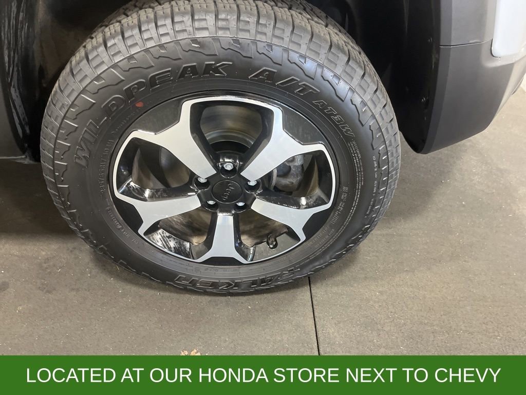 Used 2019 Jeep Renegade Trailhawk w/ UConnect 8.4 Nav Group image 10