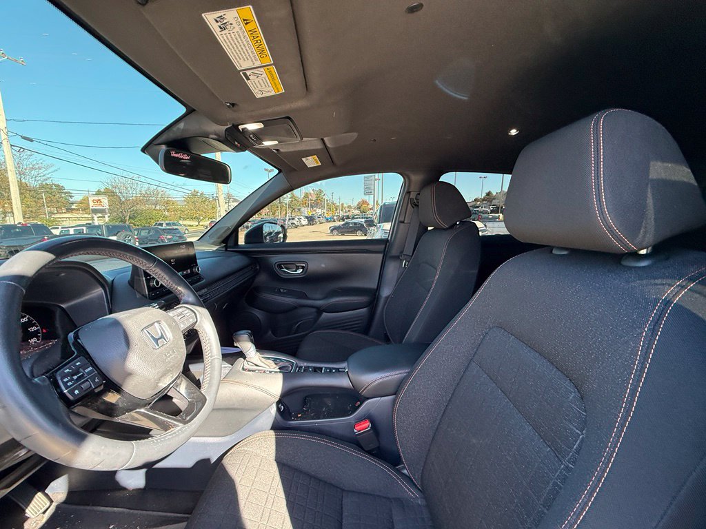 Used 2023 Honda HR-V Sport image 12