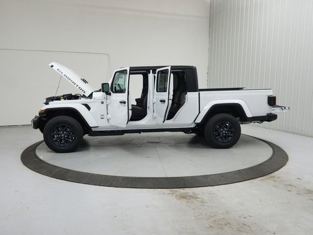 New 2026 Jeep Gladiator Sport AWD/4WD image 12