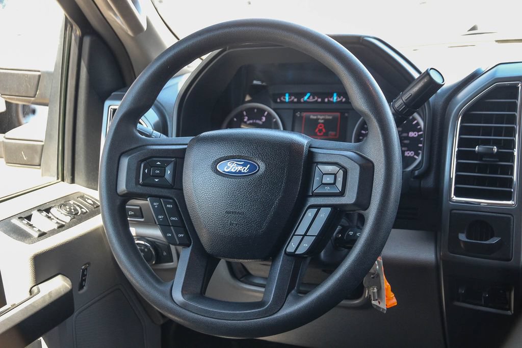 Used 2017 Ford F550 2WD Crew Cab Super Duty image 17