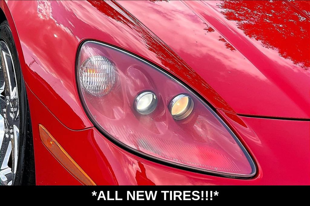 Used 2007 Chevrolet Corvette Coupe w/ Preferred Equipment Group RWD image 31