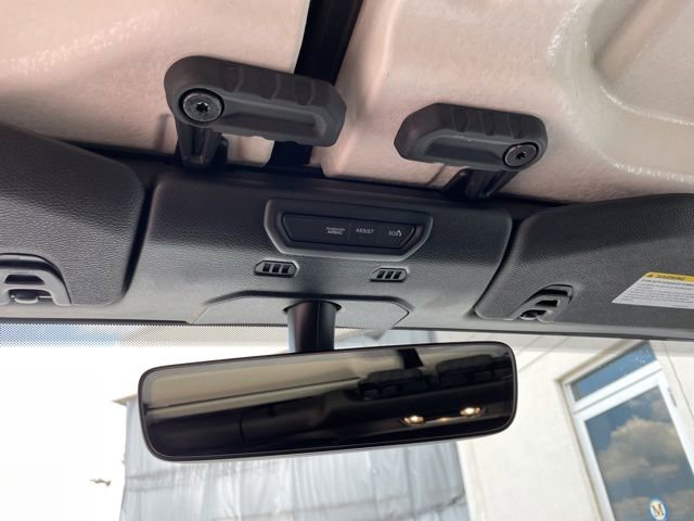 Used 2022 Jeep Gladiator Rubicon w/ LED Lighting Group AWD/4WD image 19