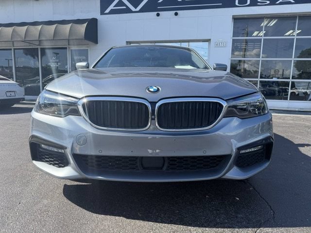 Used 2017 BMW 540i RWD image 3