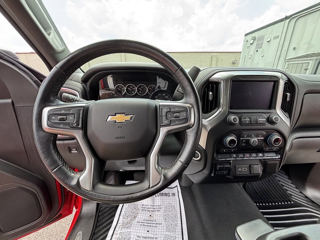 Used 2022 Chevrolet Silverado 2500 LT w/ Convenience Package image 9