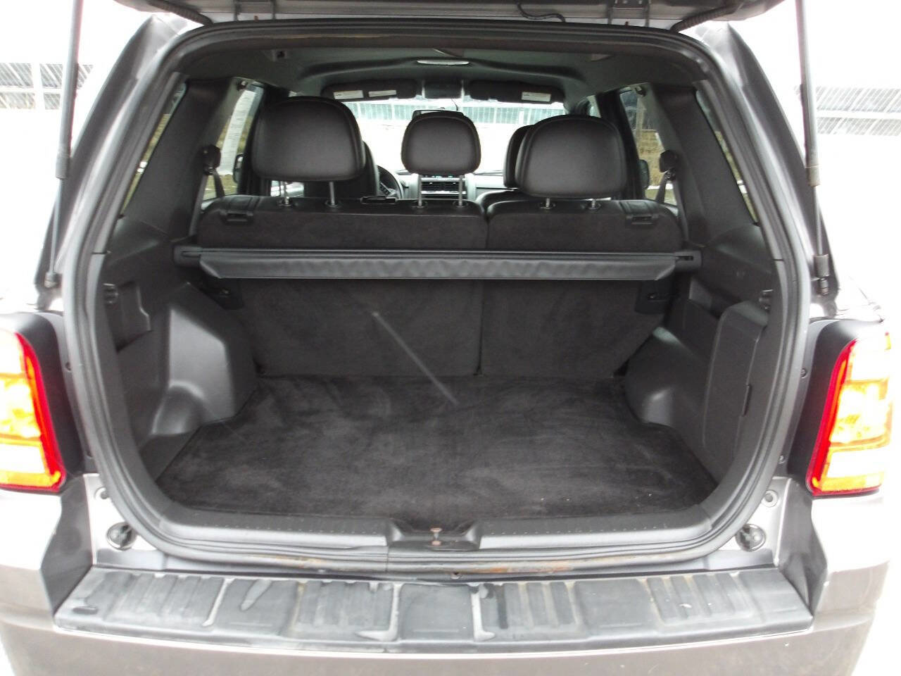 Used 2011 Ford Escape Limited image 24