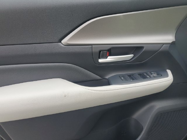 New 2026 Toyota Grand Highlander AWD image 15