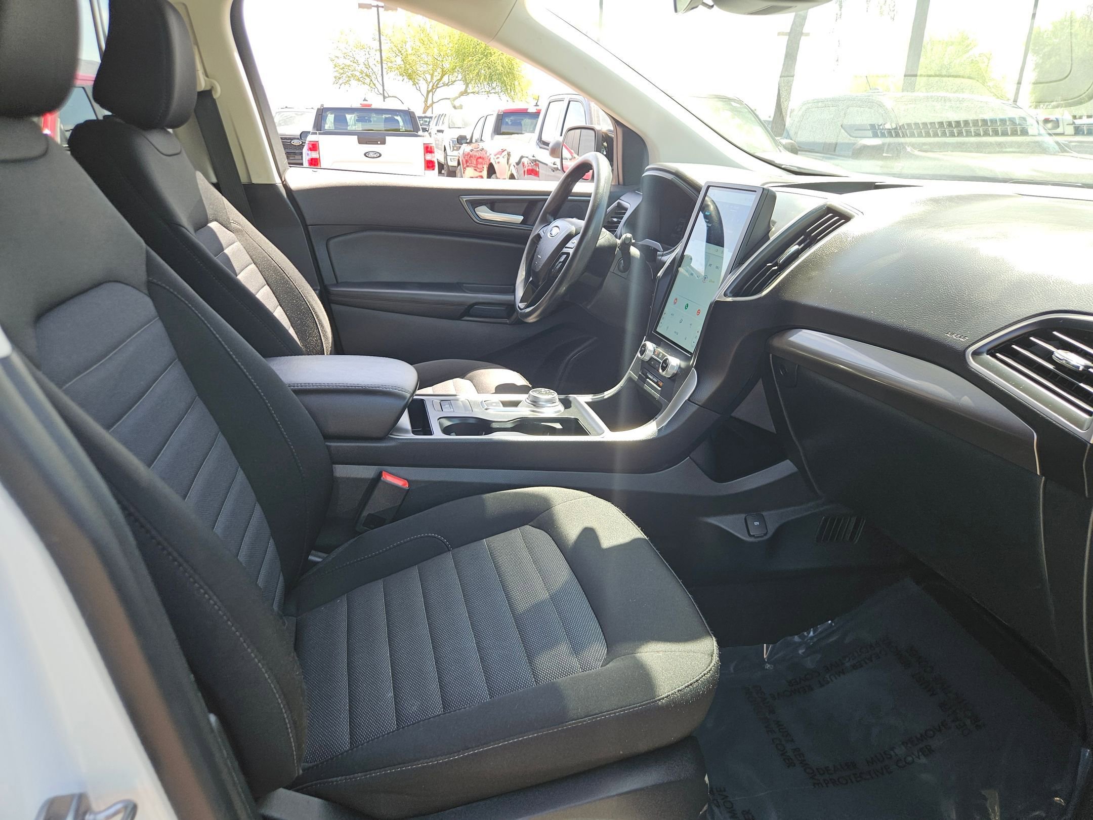 Used 2024 Ford Edge SE w/ Black Appearance Package AWD/4WD image 24