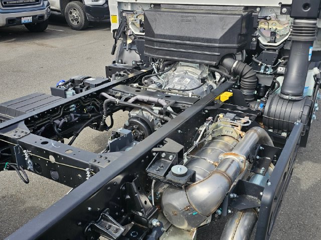 New 2025 Chevrolet Low Cab Forward 4500 XD RWD image 13