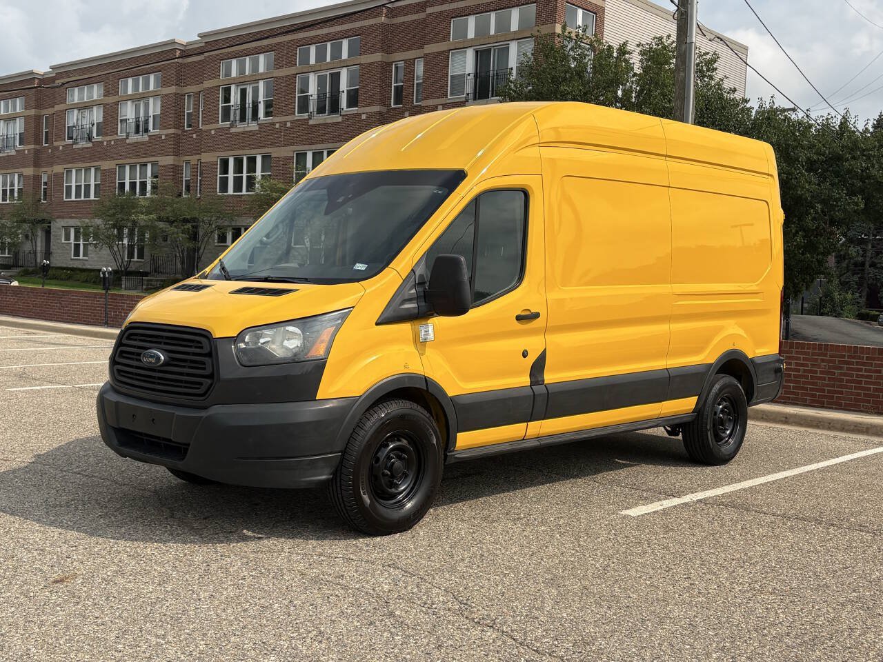 Used 2016 Ford Transit 250 148 High Roof RWD image 1