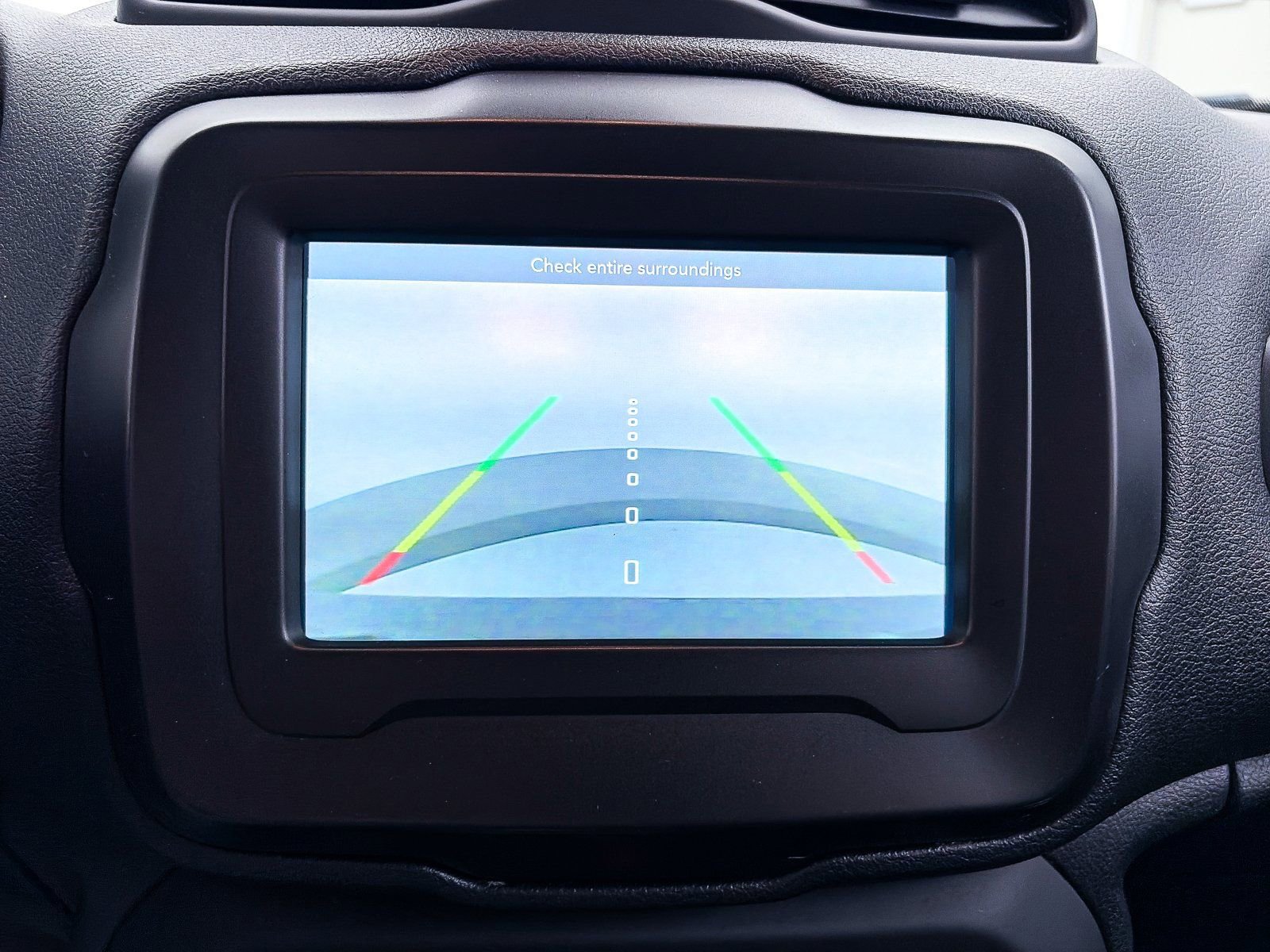 Used 2019 Jeep Renegade Latitude w/ Cold Weather Group image 3