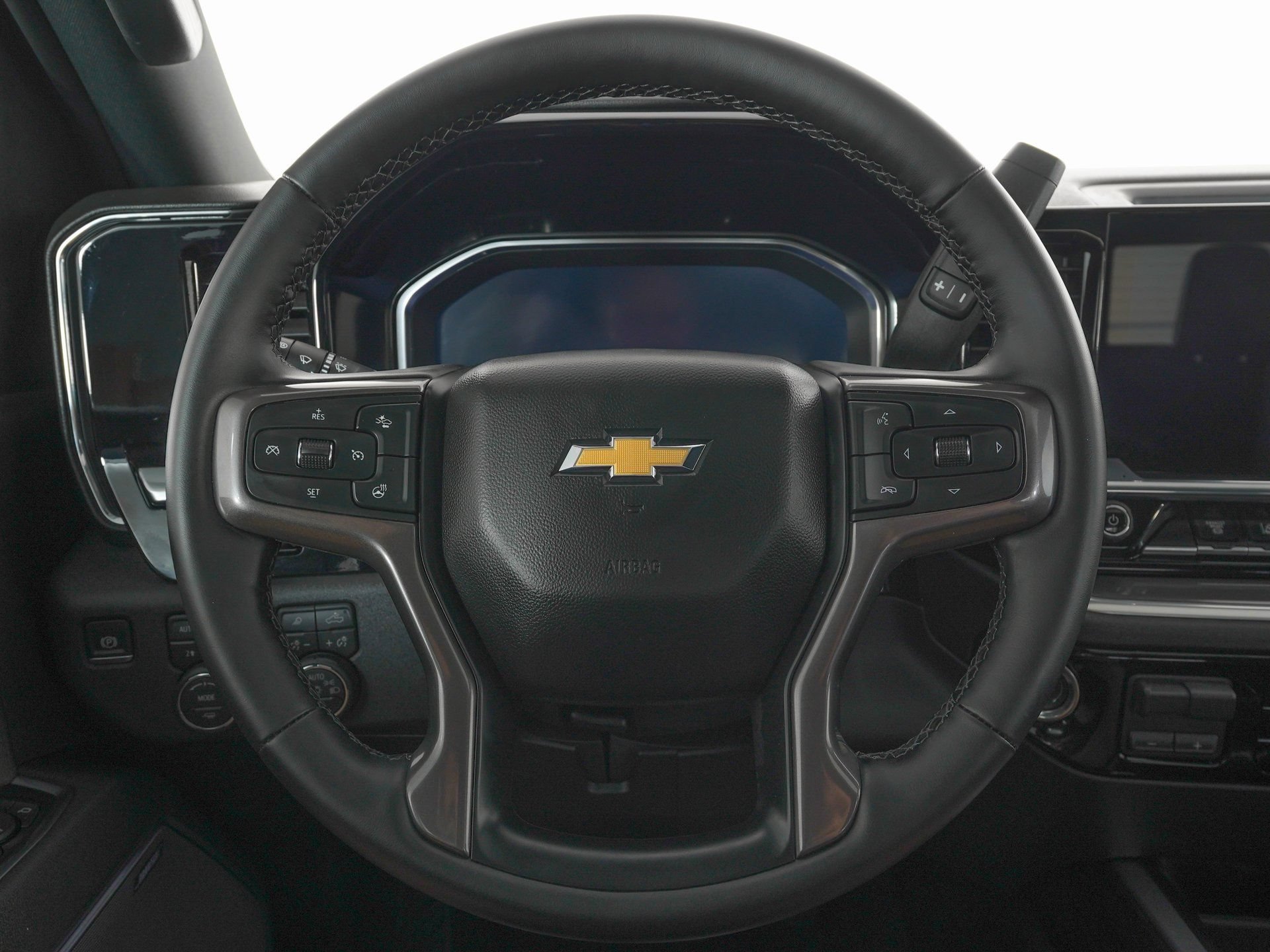 Used 2026 Chevrolet Silverado 3500 High Country w/ High Country Premium Package AWD/4WD image 17