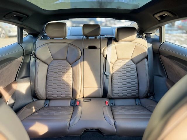 Used 2023 Audi e-tron GT Premium Plus w/ Performance Package image 22