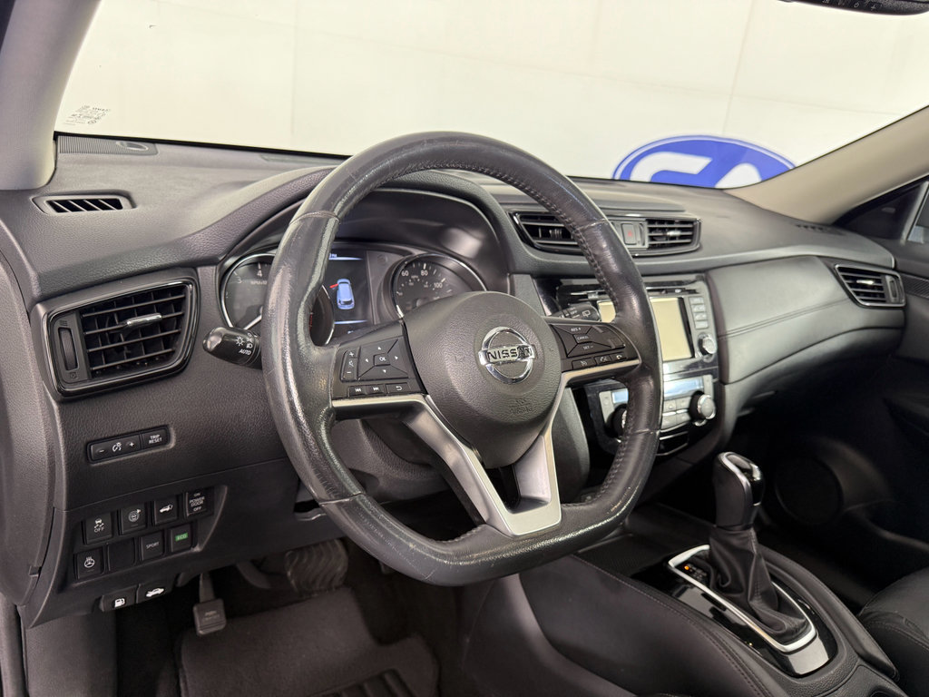 Used 2017 Nissan Rogue SL w/ SL Premium Package FWD image 18