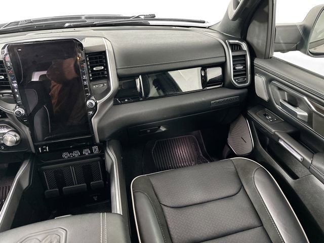 Used 2025 RAM 1500 Laramie w/ Night Edition image 28