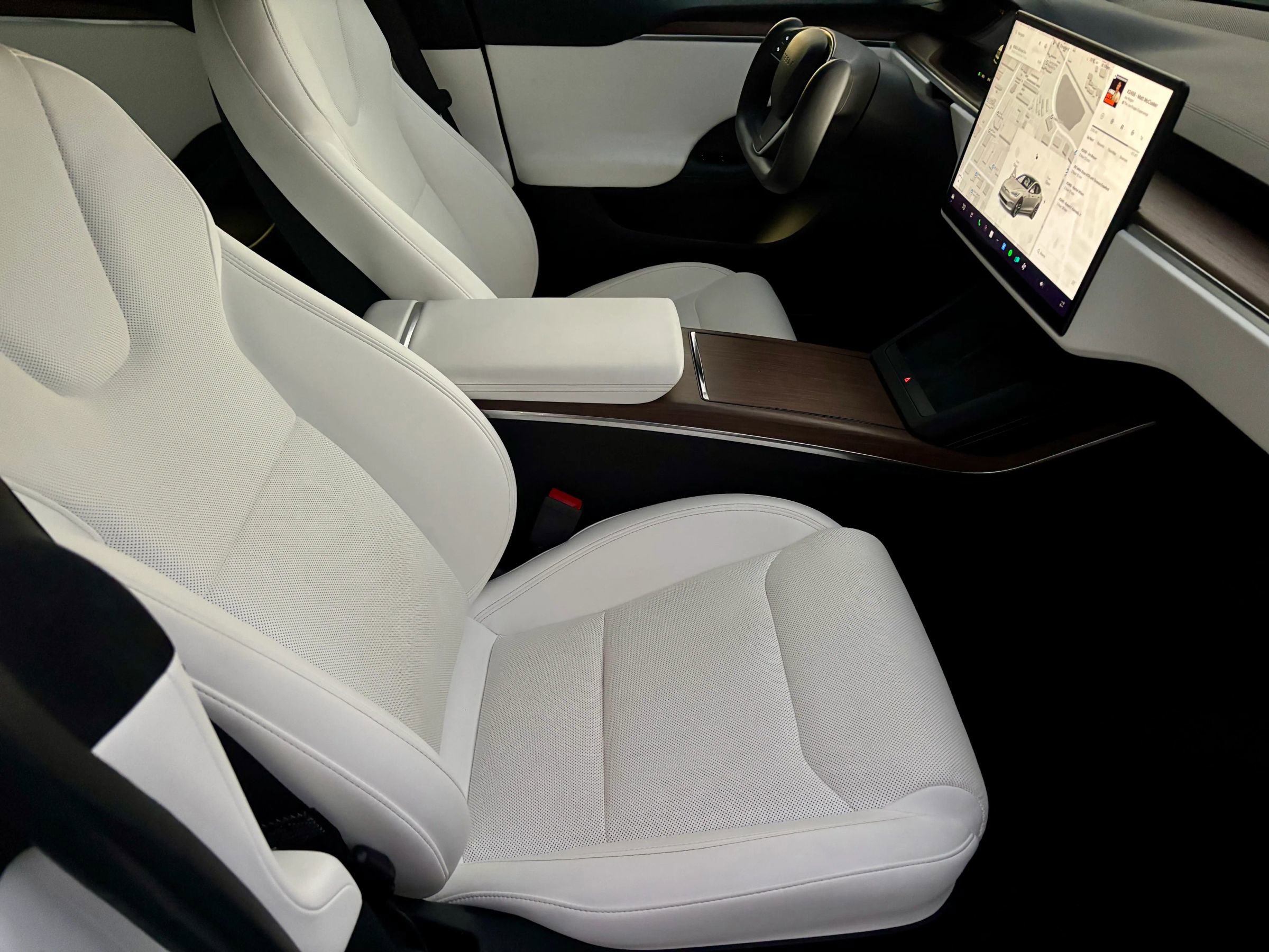 Used 2023 Tesla Model S Standard Range image 10