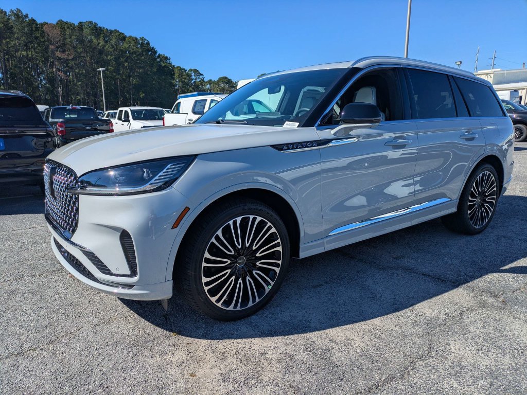 New 2027 Lincoln Aviator Black Label w/ Dynamic Handling Package AWD/4WD image 8