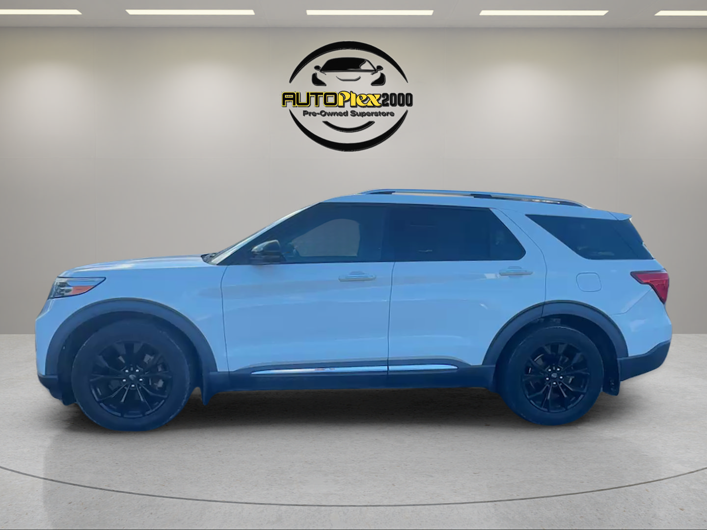 Used 2020 Ford Explorer Limited RWD image 4