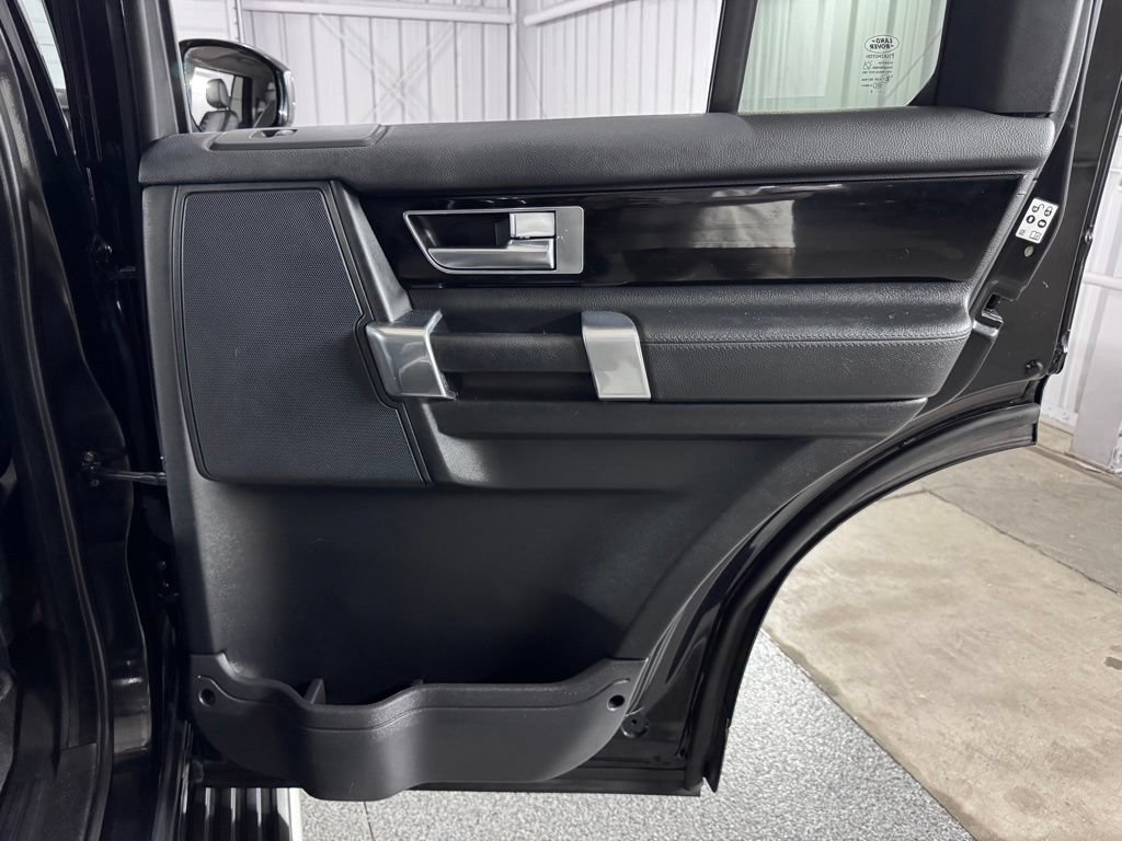 Used 2016 Land Rover LR4 AWD/4WD image 47