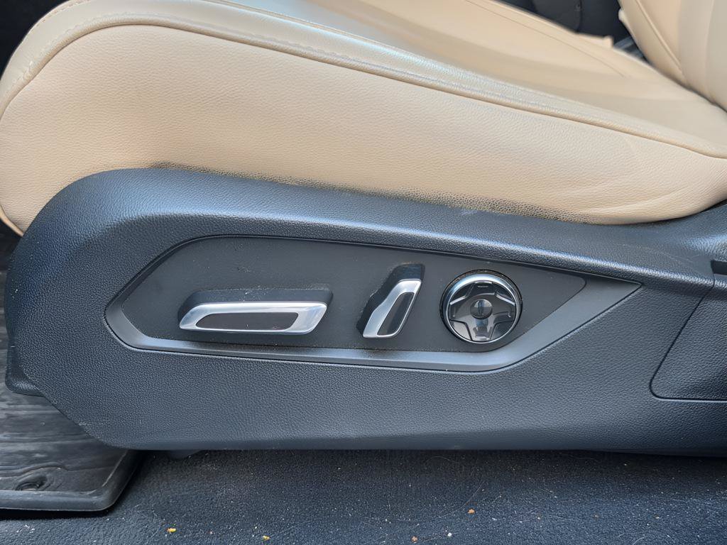 Used 2023 Acura MDX SH-AWD image 18