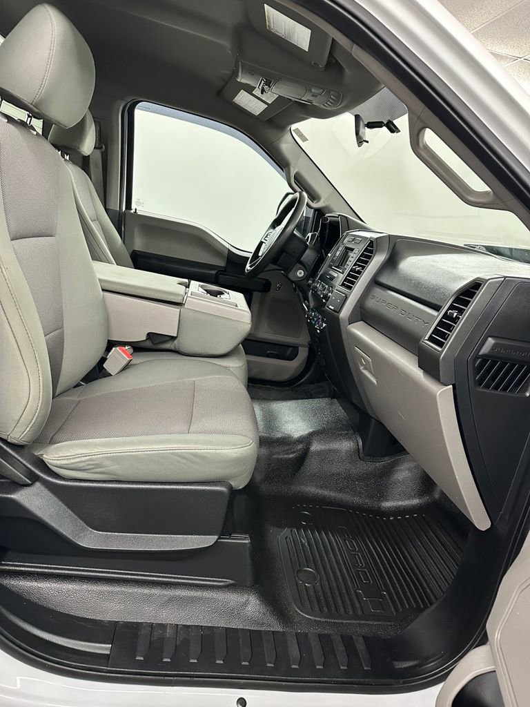 Used 2019 Ford F250 XL w/ STX Appearance Package image 31