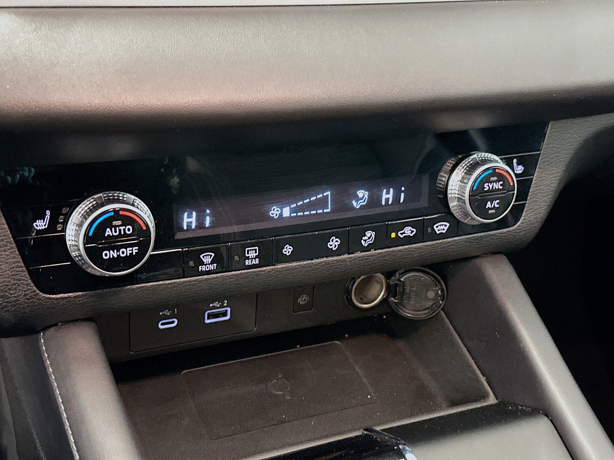 Used 2024 Mitsubishi Outlander SE image 24