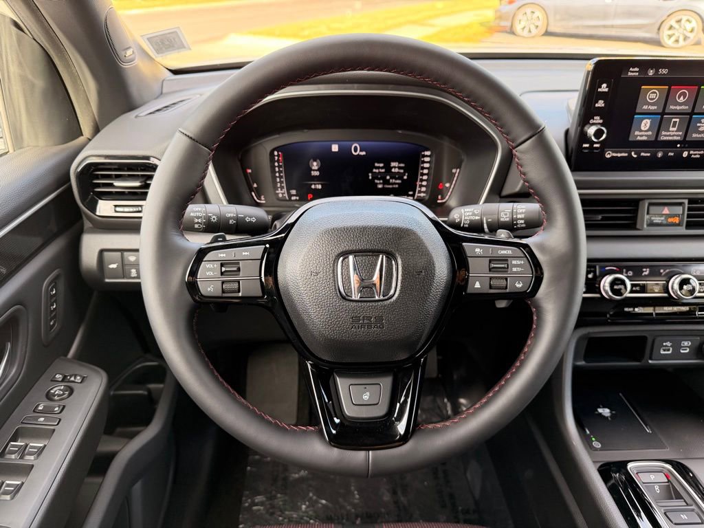 Used 2025 Honda Pilot Black Edition image 8