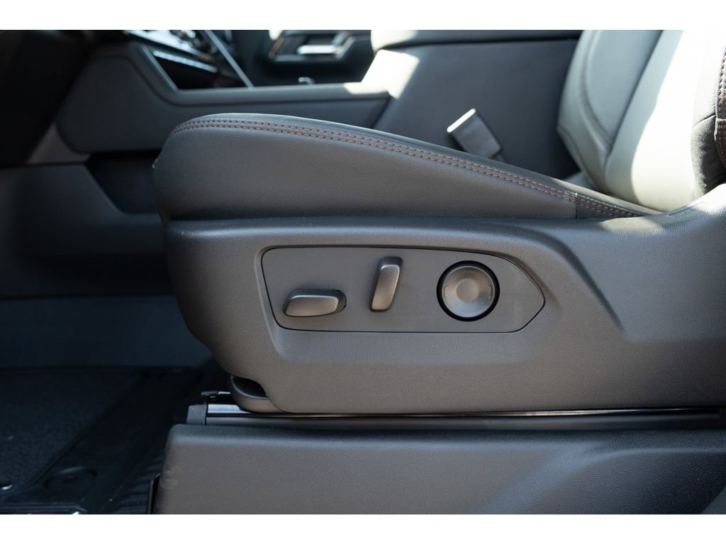 New 2026 GMC Sierra 2500 AT4 w/ AT4 Premium Plus Package image 15