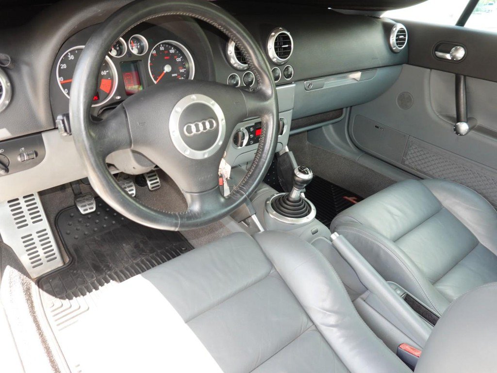 Used 2002 Audi TT 1.8T FWD image 15