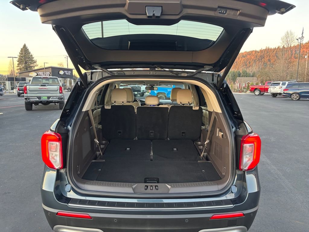 Used 2022 Ford Explorer Platinum w/ Equipment Group 601A image 25
