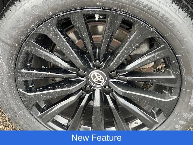 Used 2023 Toyota Highlander XSE image 11