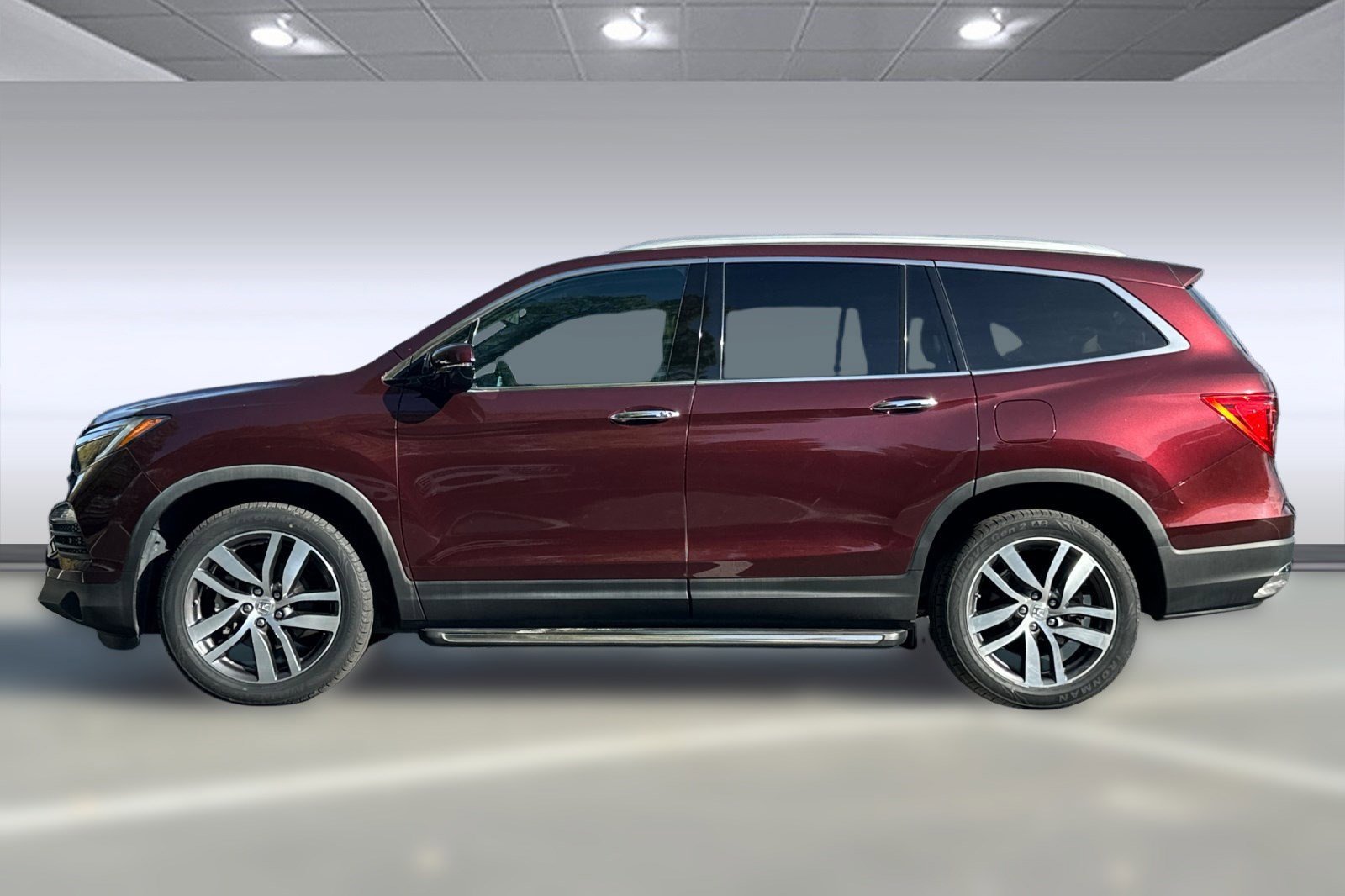 Used 2017 Honda Pilot Touring image 6