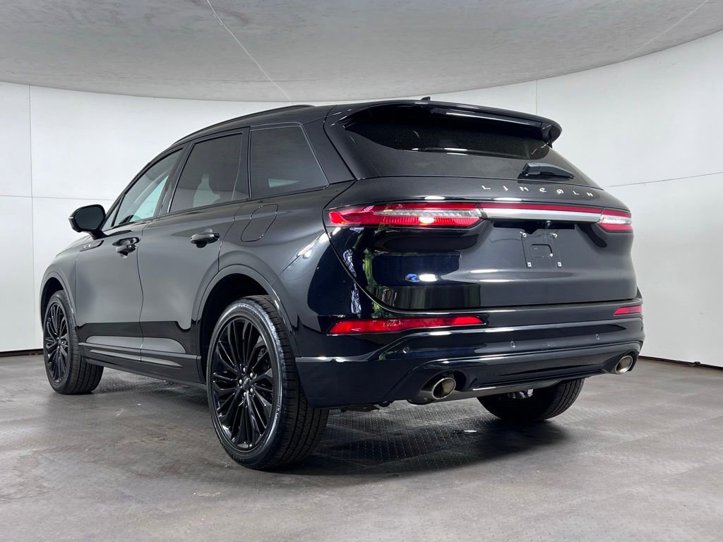 Used 2023 Lincoln Corsair Reserve w/ Equipment Group 201A AWD/4WD image 3