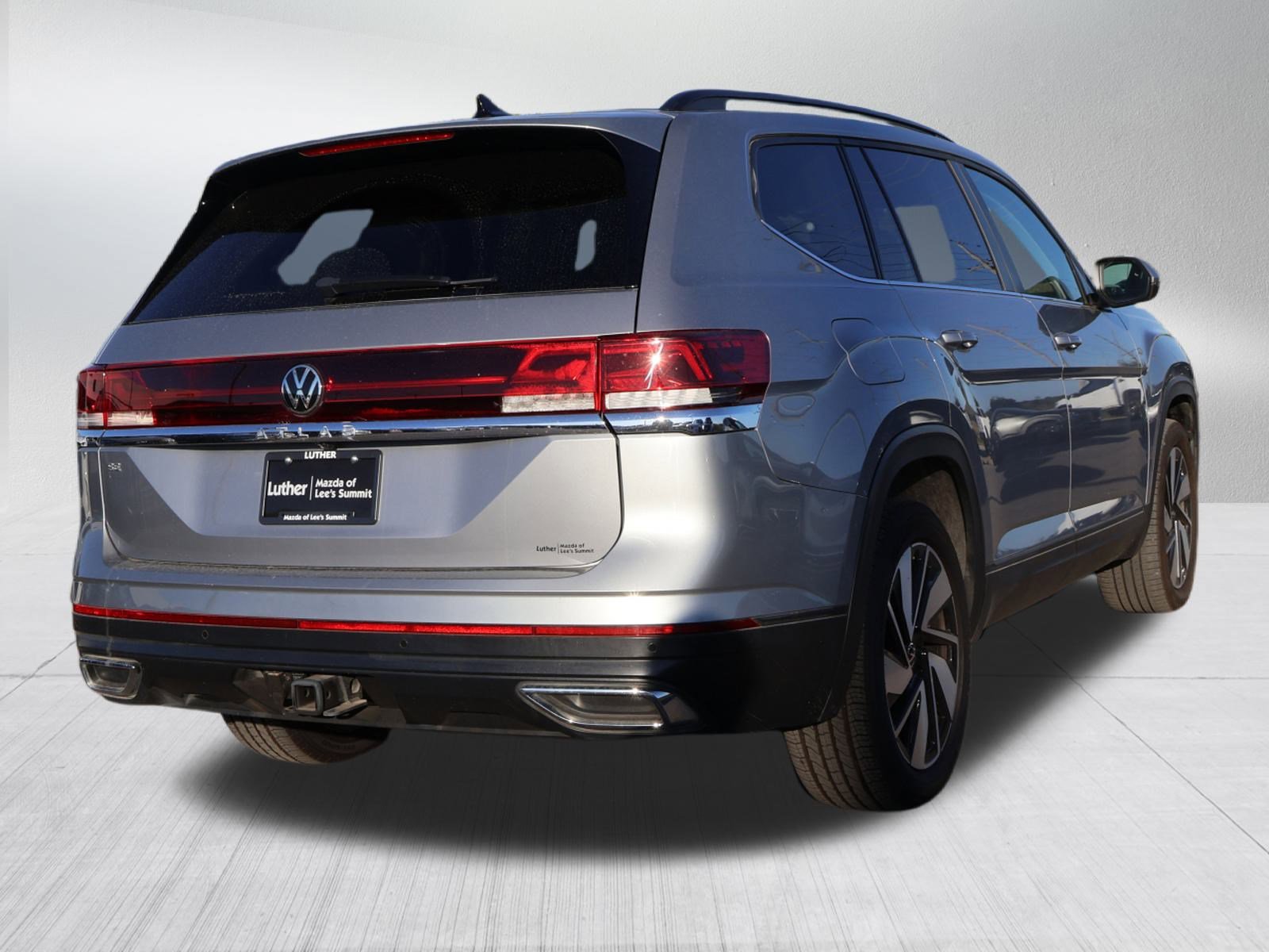 Used 2024 Volkswagen Atlas SE image 7