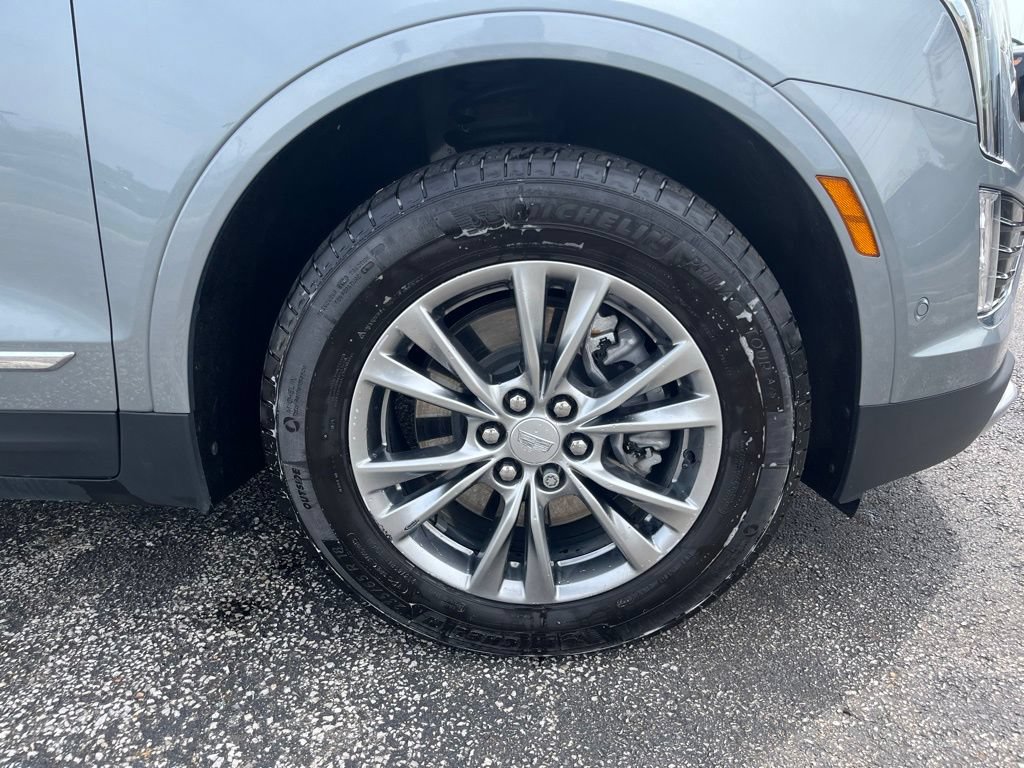 Used 2023 Cadillac XT5 Premium Luxury w/ Technology Package AWD/4WD image 31