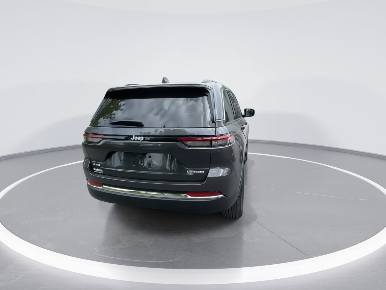 Used 2025 Jeep Grand Cherokee Laredo X AWD/4WD image 17