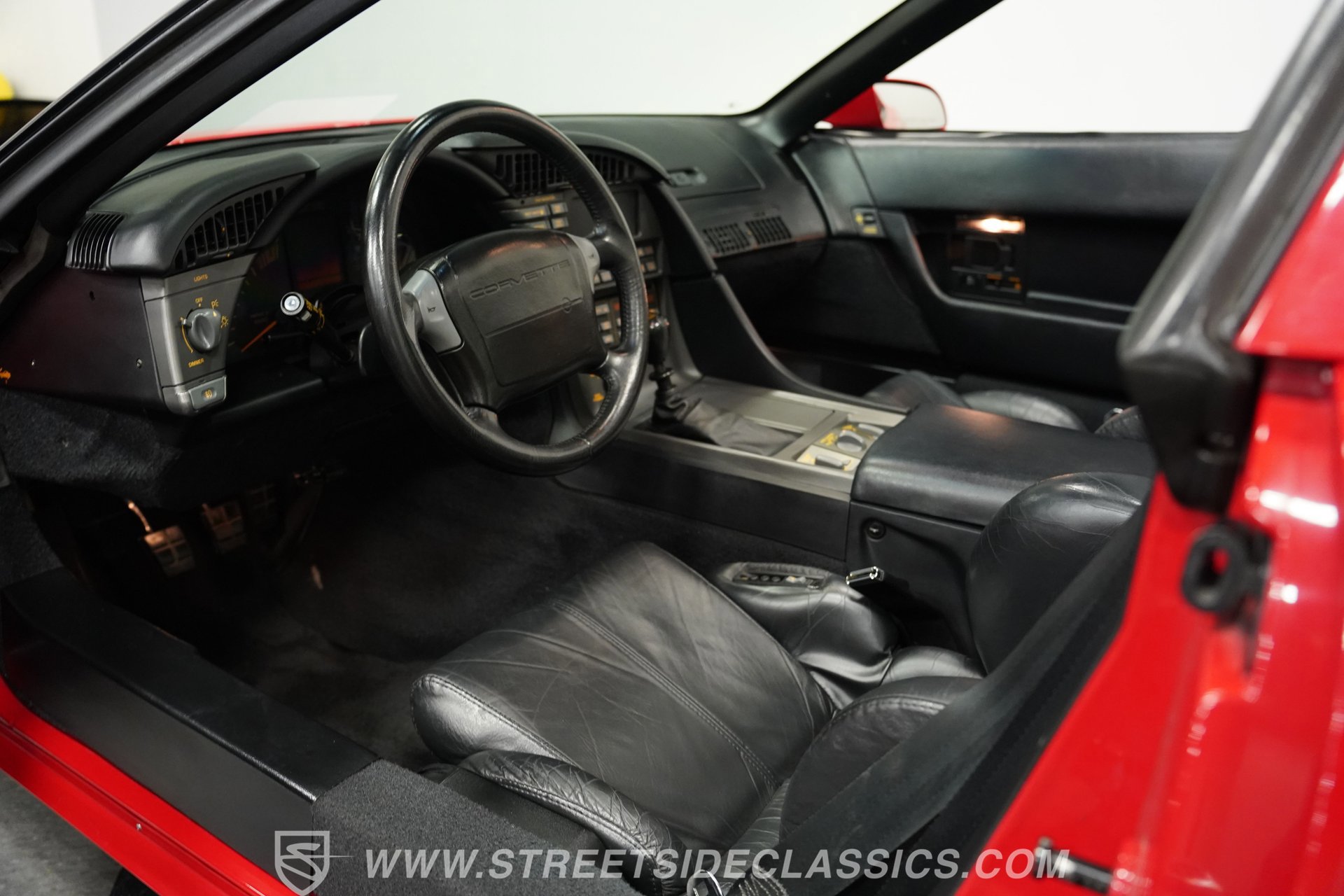 Used 1991 Chevrolet Corvette ZR-1 image 4