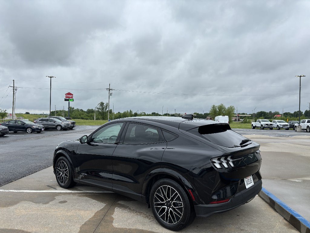 Used 2025 Ford Mustang Mach-E Premium AWD/4WD image 3
