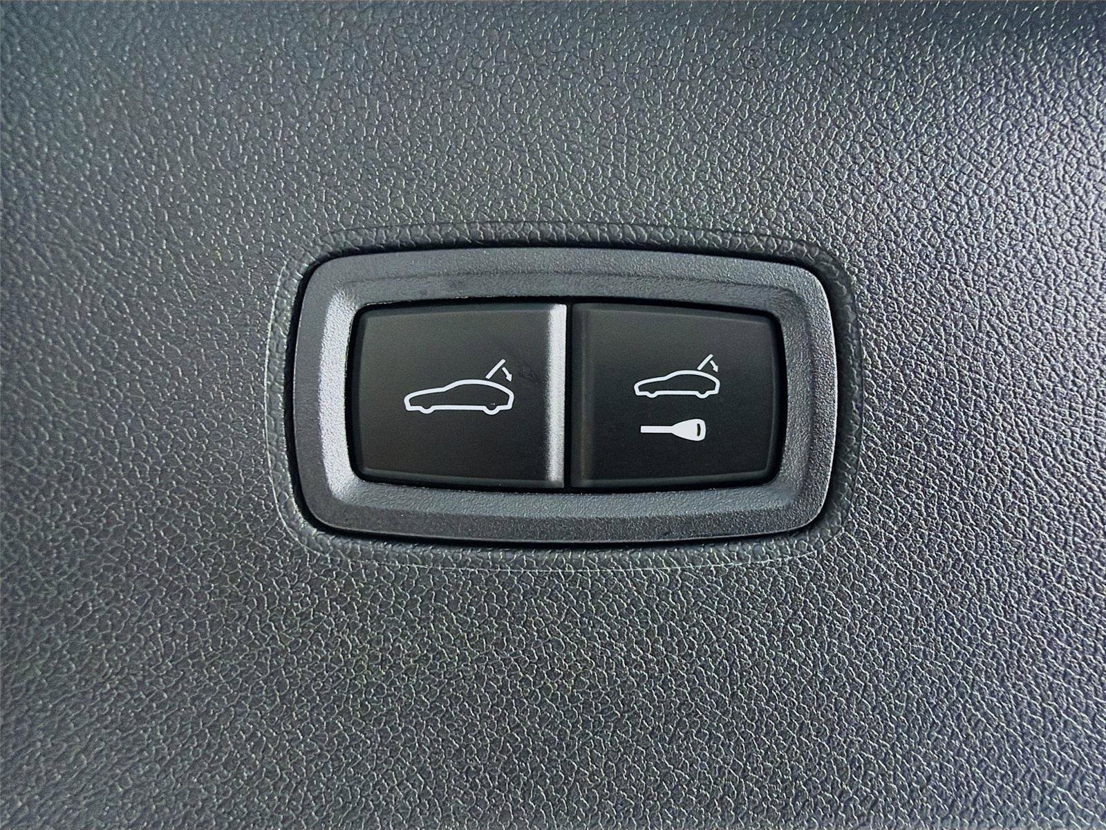 New 2026 Porsche Cayenne image 23