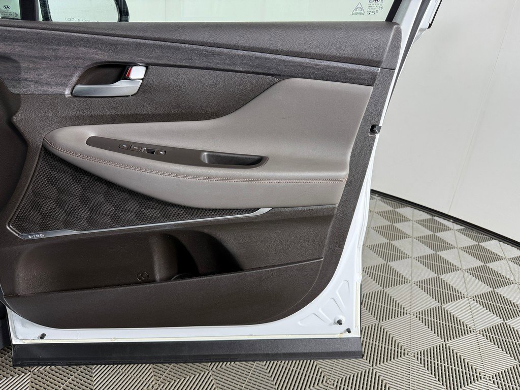 Used 2019 Hyundai Santa Fe Limited w/ Cargo Package image 23